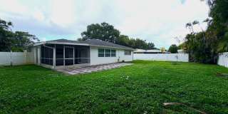 3/2/1 car garage in S. Ft. Myers Off Cypress Lake! Gallery 29