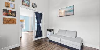 6238 Pompano Street Gallery 16