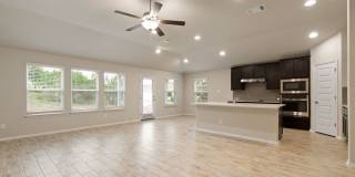 Upgraded Single Story Home in Lago Vista - 4 bedroom Gallery 5