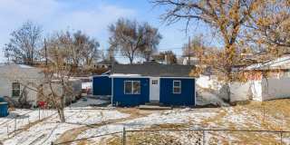 For Rent – Renovated 3 Bedroom Bungalow in Englewood Gallery 1