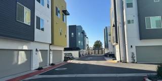 Beautiful Newly-Built 2023: 3 Bedroom 3.5 Bathroom Attached Tri-Level Townhouse With Den Gallery 1