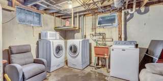 224 Bank Avenue Gallery 14