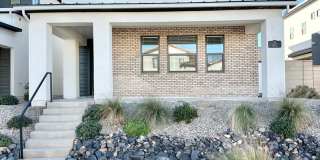 4 Bed Desert Color Home! Gallery 1