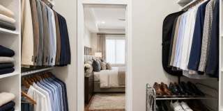 Philly Magazine-Featured Luxury 3 Bed Condo with Huge Roof Deck & Skyline Views Gallery 32