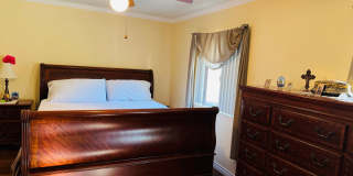Los Robles Townhome – Flexible Furnishing Options Gallery 9