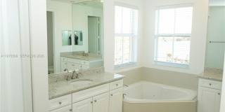 9701 Blue Isle Bay Gallery 30