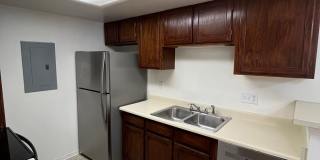 3 Bed 2 Bath Updated Unit in Robinwood Gallery 8