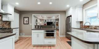 485 Riverside Parkway Gallery 26