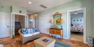 OFF-SEASON FURNISHED MONTHLY RENTAL Gallery 21