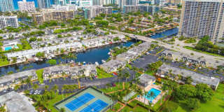 2421 Northeast 10th Street Gallery 35