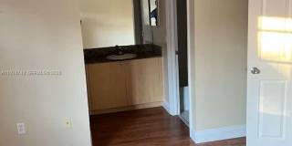 2891 NE 185th St Gallery 34