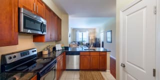 Mariner Bay at Annapolis Town Center Gallery 18