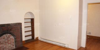 322 1/2  W Laurel Street Gallery 2