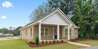 2402 Prince Avenue 3/3 House For Rent Gallery 1