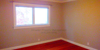 Must See Custom Home! Great Schools, Central A/C & Pets Negotiable! Gallery 24