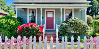 Charming Home on Cul-de-Sac w/Jacuzzi, Fireplace, Garage || Minutes from Downtown Napa! Gallery 3