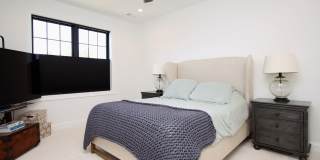 Beautiful, Custom-Built Lochlyn Hill Home Gallery 21