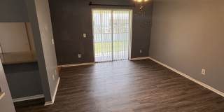 Large 2 bedroom 2 bath Condo Gallery 9