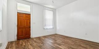 2712 MARENGO Street Gallery 2
