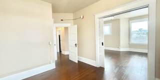 The Winston Gallery 7