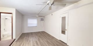 1041 SE Monterey Rd., Apt B5 Gallery 1