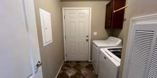 Beautiful Newer Home Gallery 14