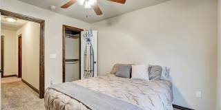 $500 Off First Month's Rent!!! St James Park Home in Norman - Community Pool!  Available in Now! Gallery 10
