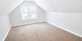 18452 Shaftsbury Avenue Gallery 8