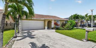Sophisticated 3BD/2BA Furnished Single-Family Home in the Heart of Greenacres Gated Community Gallery 34
