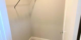 Modern 4BR Townhome in Prime Bellevue | AC | Bellevue Schools | Minutes to Microsoft Gallery 20