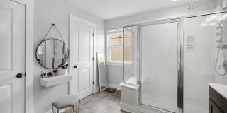 Room in 4 Bedroom Home at Double Oaks Rd Gallery 25