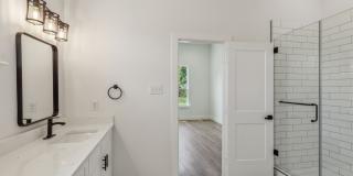 4617 Pickett Street Gallery 10