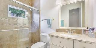 2449 S Bayshore Dr Gallery 16