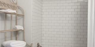 DH Holmes Gallery 36