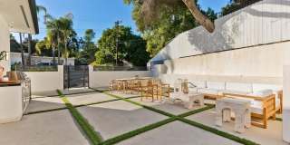 16879 Mooncrest Dr Gallery 67