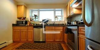 Charming 3 Bedroom- No Broker Fee Gallery 13