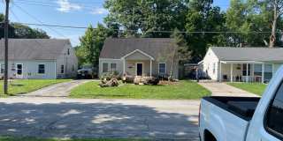1813 Ransburg Avenue Gallery 1
