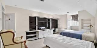 2310 KALORAMA Road NW Gallery 31