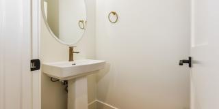 New Luxury Townhome with 2-Car Garage | Minutes to Downtown Redwood City & Tech Campuses New Luxury Townhome with 2-Car Garage | Minutes to Downtown Redwood City & Tech Campuses Gallery 26