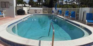 Seasonal/short term ONLY  Nicely renovated 2/2 condo across the street from LIDO BEACH! Gallery 17