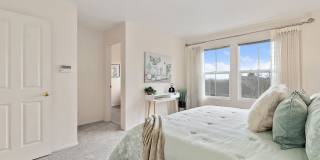 3bd/2.5ba Bellevue Condo Gallery 21