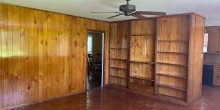Single Family 4 BR 3.5 BA 0.7 Acres Water Front Gallery 28