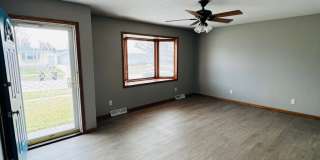 3 Bedroom Home w/ Garage in Marion, IA Gallery 11
