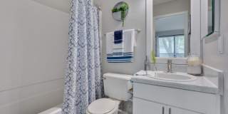 The Retreat at Lake Johnson Apartments Gallery 32