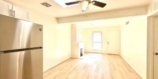 1 and 2 Bedroom Townhomes Near Downtown Tucson! Renovated with Off Street Parking! Gallery 10