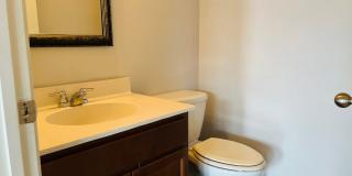 WOW! 3 bedroom 3.5 bathroom townhome! Like New! Must see Gallery 8