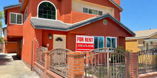 Spacious and bright Hawthorne front house Gallery 13