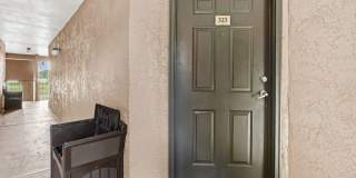 VENETIAN PLACE - 2nd floor • 1 BR 1 Bath - 735 ft² Gallery 1