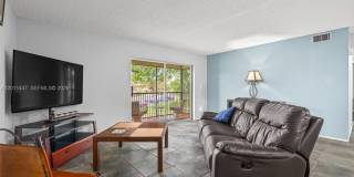 3083 N Oakland Forest Dr Gallery 41