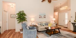 421 NW Sunview Way Gallery 10